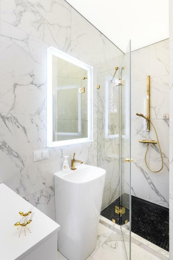 Golden Fish - New Apartment - Old Town Cracóvia Exterior foto